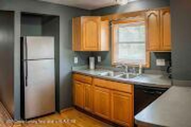 2508 Gary Avenue, Lansing, MI 48906