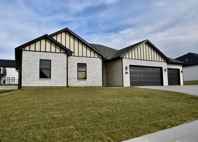 16618 KLINTON DR, Boonville, MO 65233