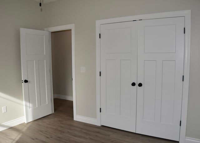 16618 KLINTON DR, Boonville, MO 65233