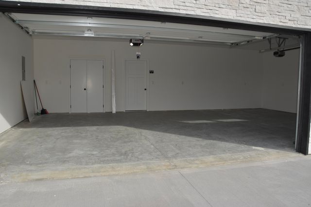 16618 KLINTON DR, Boonville, MO 65233