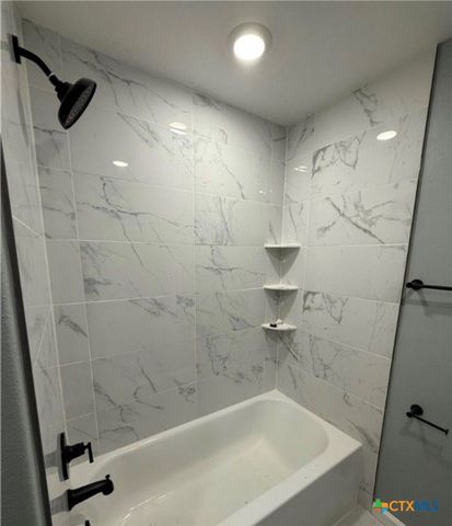 1300 N 2nd Street, Killeen, TX 76541