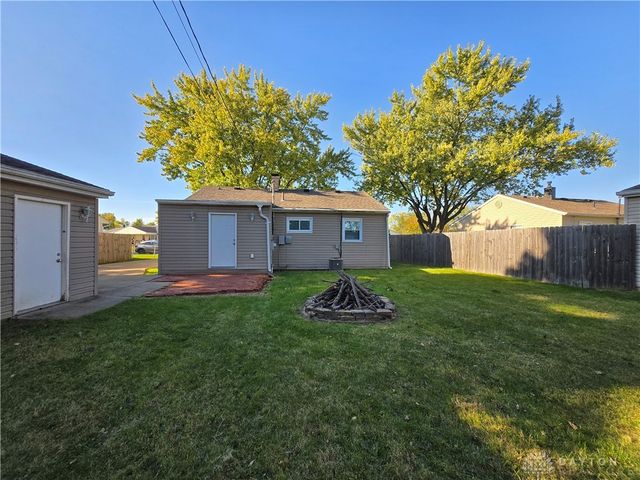 849 Flintridge Drive, Fairborn, OH 45324