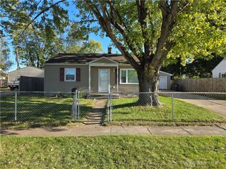 849 Flintridge Drive, Fairborn, OH 45324