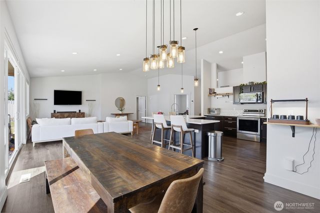 44 Jamey Lane, Malaga, WA 98828