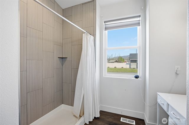 44 Jamey Lane, Malaga, WA 98828