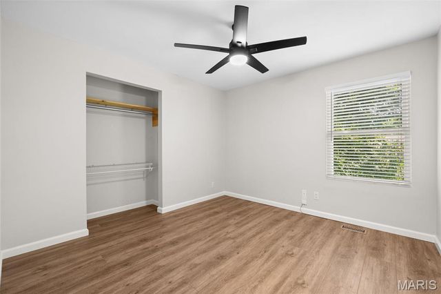 12123 Prestonpark Lane, St Louis, MO 63146