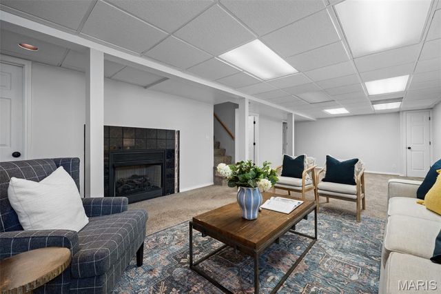 12123 Prestonpark Lane, St Louis, MO 63146
