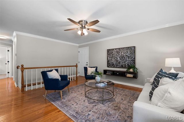 12123 Prestonpark Lane, St Louis, MO 63146