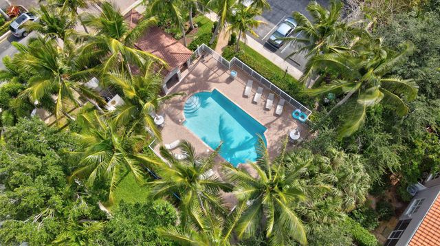 120 Ocean Cay Way, Hypoluxo, FL 33462