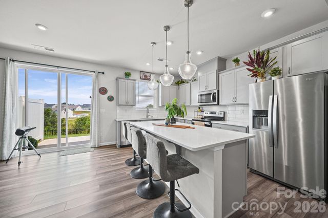 1211 Bigelow Street, Charlotte, NC 28269