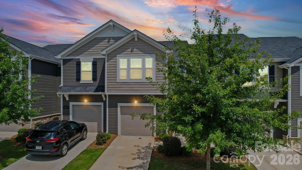 1211 Bigelow Street, Charlotte, NC 28269