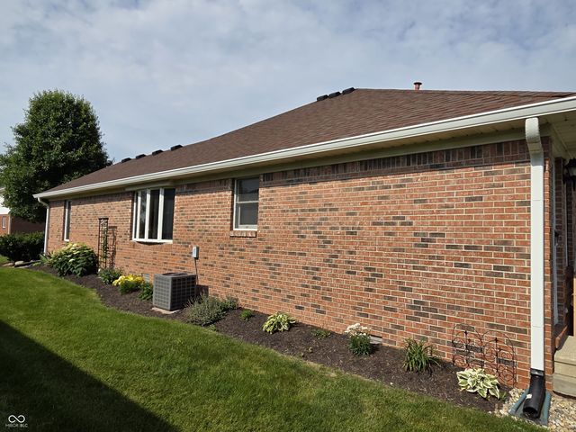 110 Sterling Drive 5, Pittsboro, IN 46167