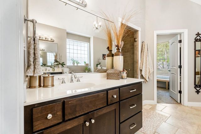 8617 N 381 W, Lake Village, IN 46349