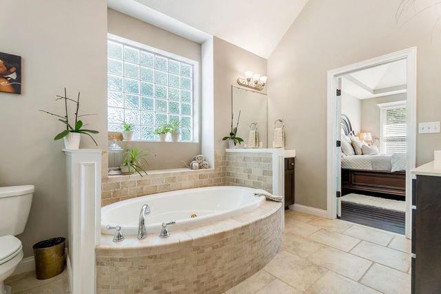 8617 N 381 W, Lake Village, IN 46349