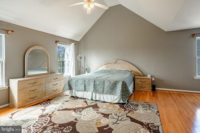 107 W FLAGSTONE DR, Newark, DE 19702