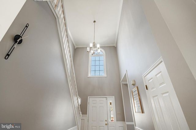 107 W FLAGSTONE DR, Newark, DE 19702