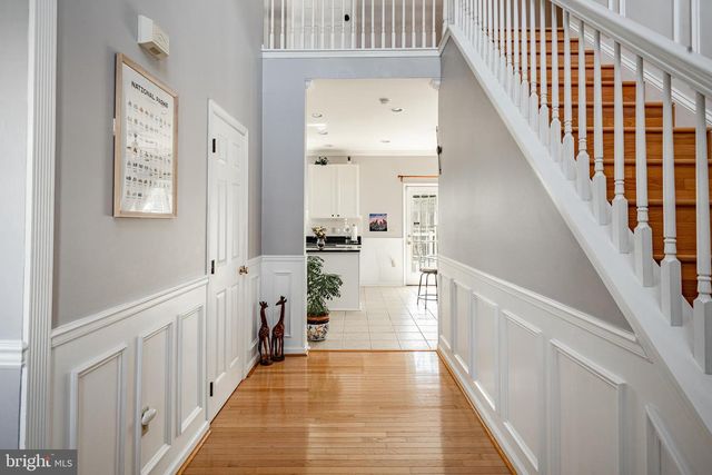 107 W FLAGSTONE DR, Newark, DE 19702