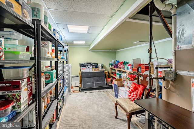 107 W FLAGSTONE DR, Newark, DE 19702