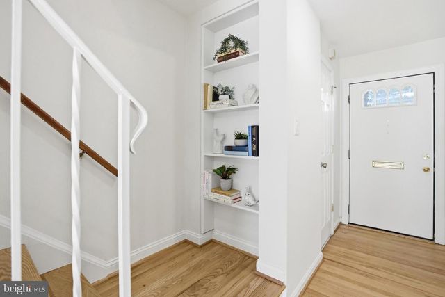 7000 ALICENT PL, Mclean, VA 22101