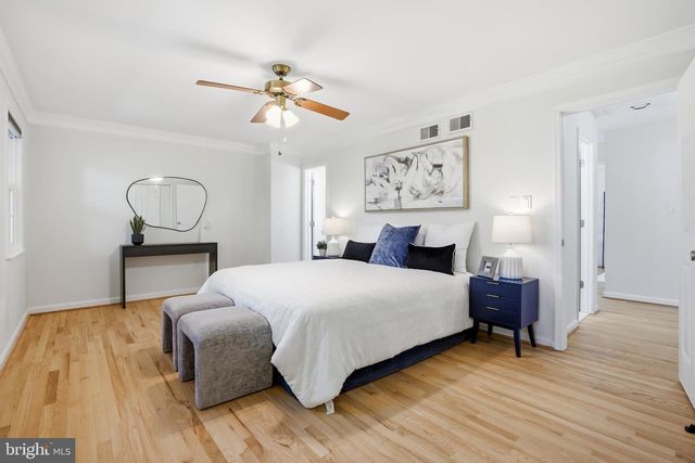 7000 ALICENT PL, Mclean, VA 22101