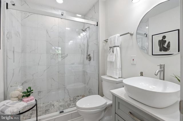 7000 ALICENT PL, Mclean, VA 22101