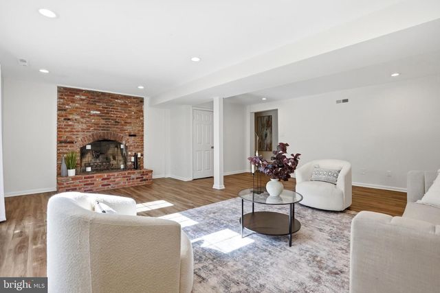 7000 ALICENT PL, Mclean, VA 22101