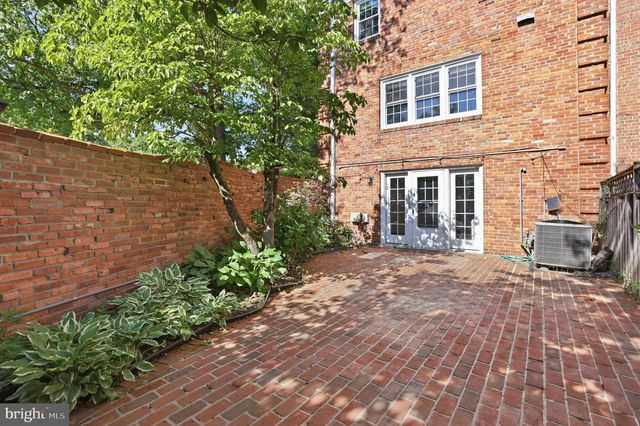 7000 ALICENT PL, Mclean, VA 22101