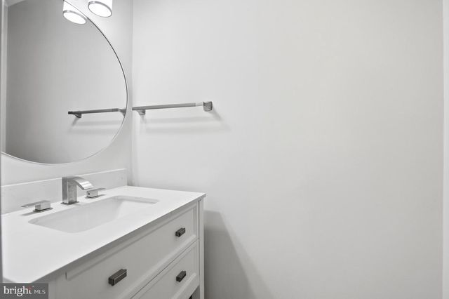 7000 ALICENT PL, Mclean, VA 22101