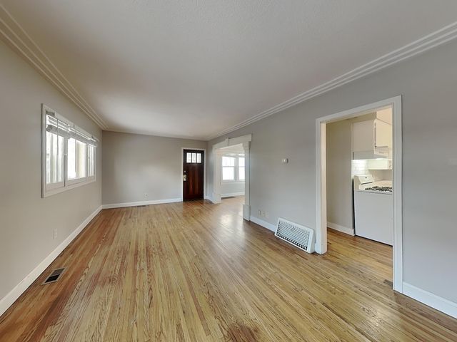 3610 Oakdale Avenue N, Robbinsdale, MN 55422