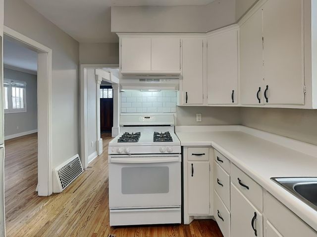 3610 Oakdale Avenue N, Robbinsdale, MN 55422