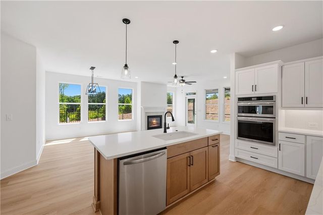 162 English Barn Way, Hiram, GA 30141