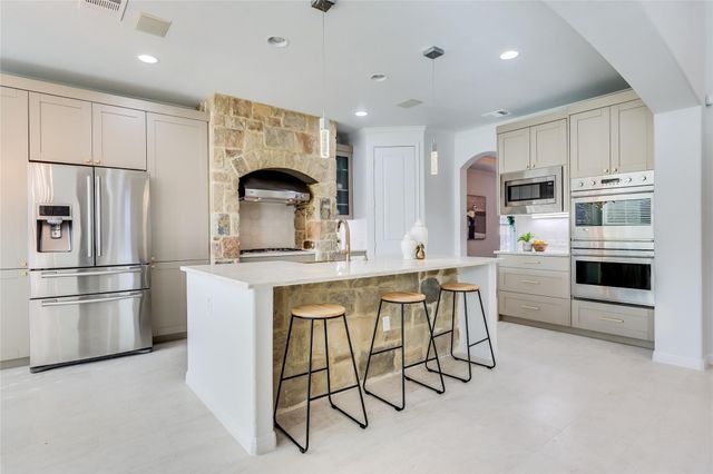 3900 Avery Woods LN, Cedar Park, TX 78613