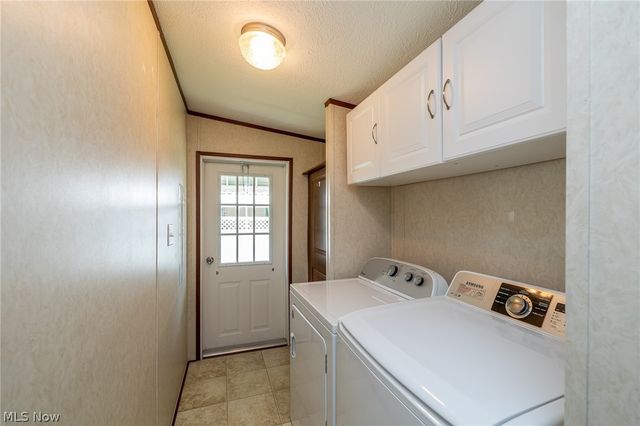 81 Periwinkle Drive, Olmsted Twp, OH 44138