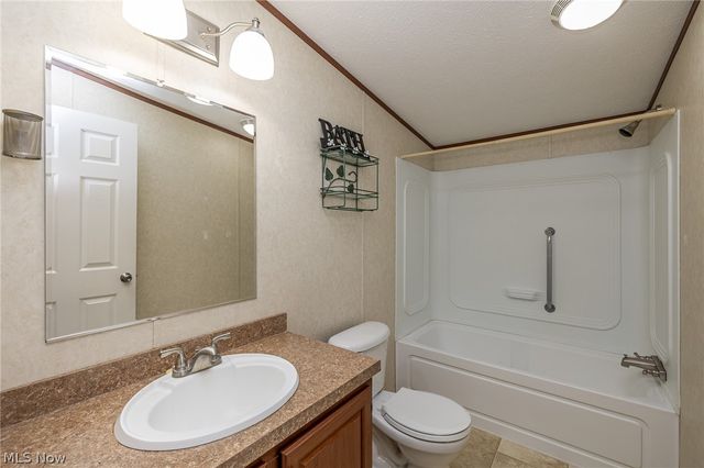 81 Periwinkle Drive, Olmsted Twp, OH 44138