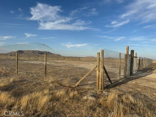 0 Sue Avenue, Rosamond, CA 93560