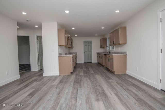 1004 Cannon Ave, Sweetwater, TN 37874