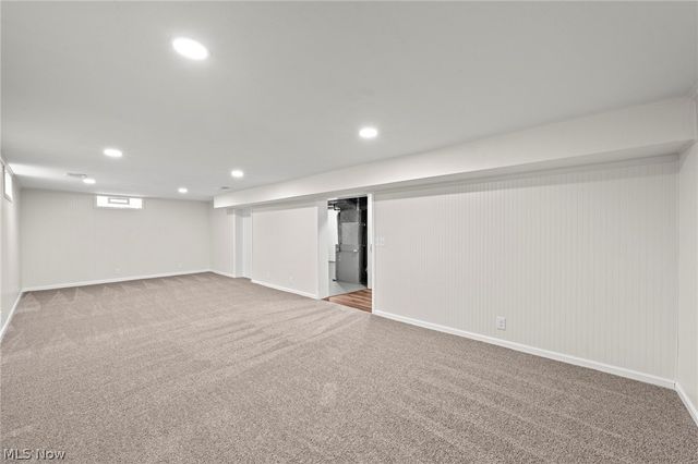 1201 Galaxy Drive, Cleveland, OH 44109