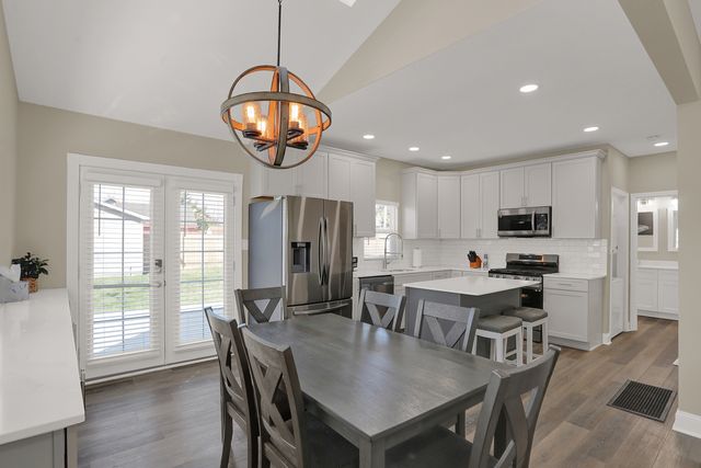 406 S Dearborn Street, Indianapolis, IN 46201