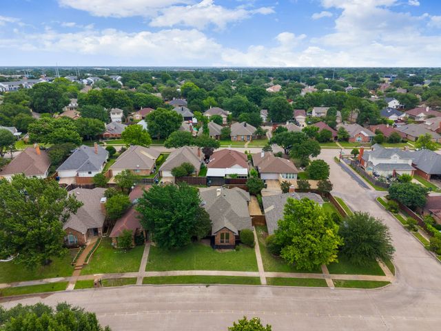 2805 Big Oaks Drive, Garland, TX 75044