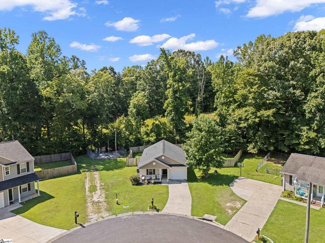 214 Old Timber Road, Woodruff, SC 29388