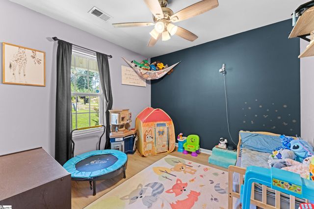 214 Old Timber Road, Woodruff, SC 29388