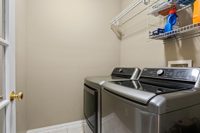 5602 Coryana Drive, Valparaiso, IN 46383
