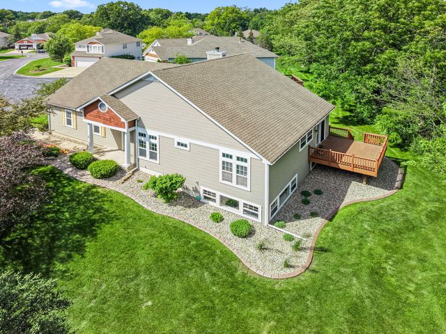 5602 Coryana Drive, Valparaiso, IN 46383
