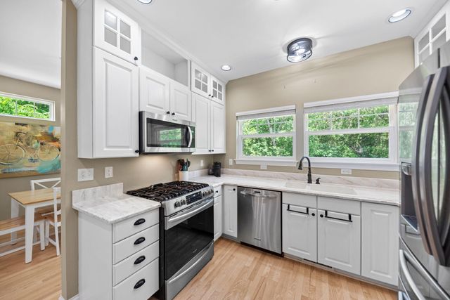 5602 Coryana Drive, Valparaiso, IN 46383