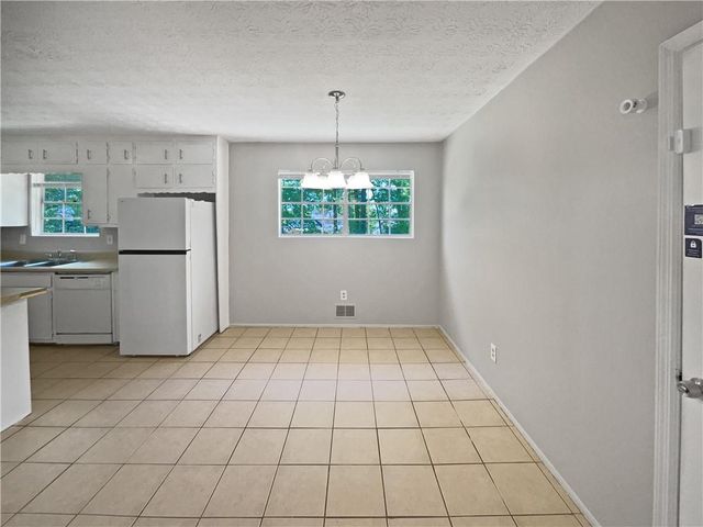 6754 Bedford Road, Rex, GA 30273