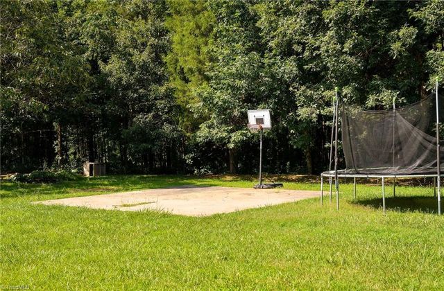 480 Nc Highway 150, Lexington, NC 27295