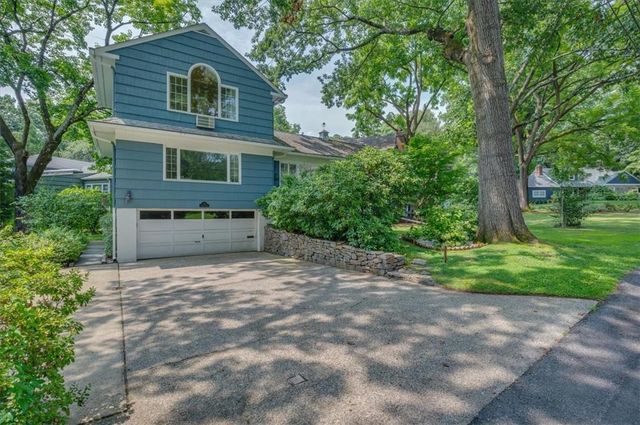 10 Evergreen Way, Sleepy Hollow, NY 10591