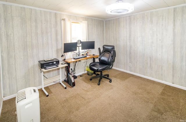 8644 Vann Road, Newburgh, IN 47630