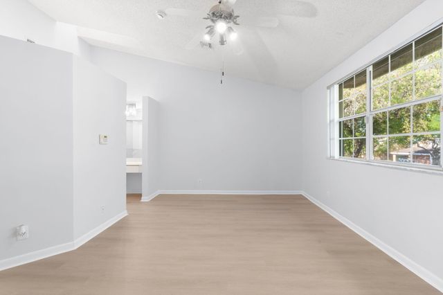 7107 Woodmont Way, Tamarac, FL 33321