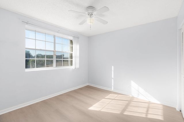 7107 Woodmont Way, Tamarac, FL 33321